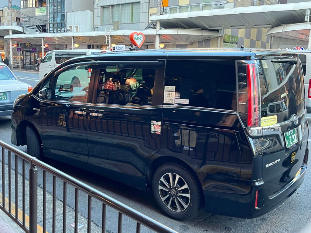日本計程車搭車教學｜叫車方式、車資計算、注意事項及京都搭乘經驗分享- 精靈慢遊大阪